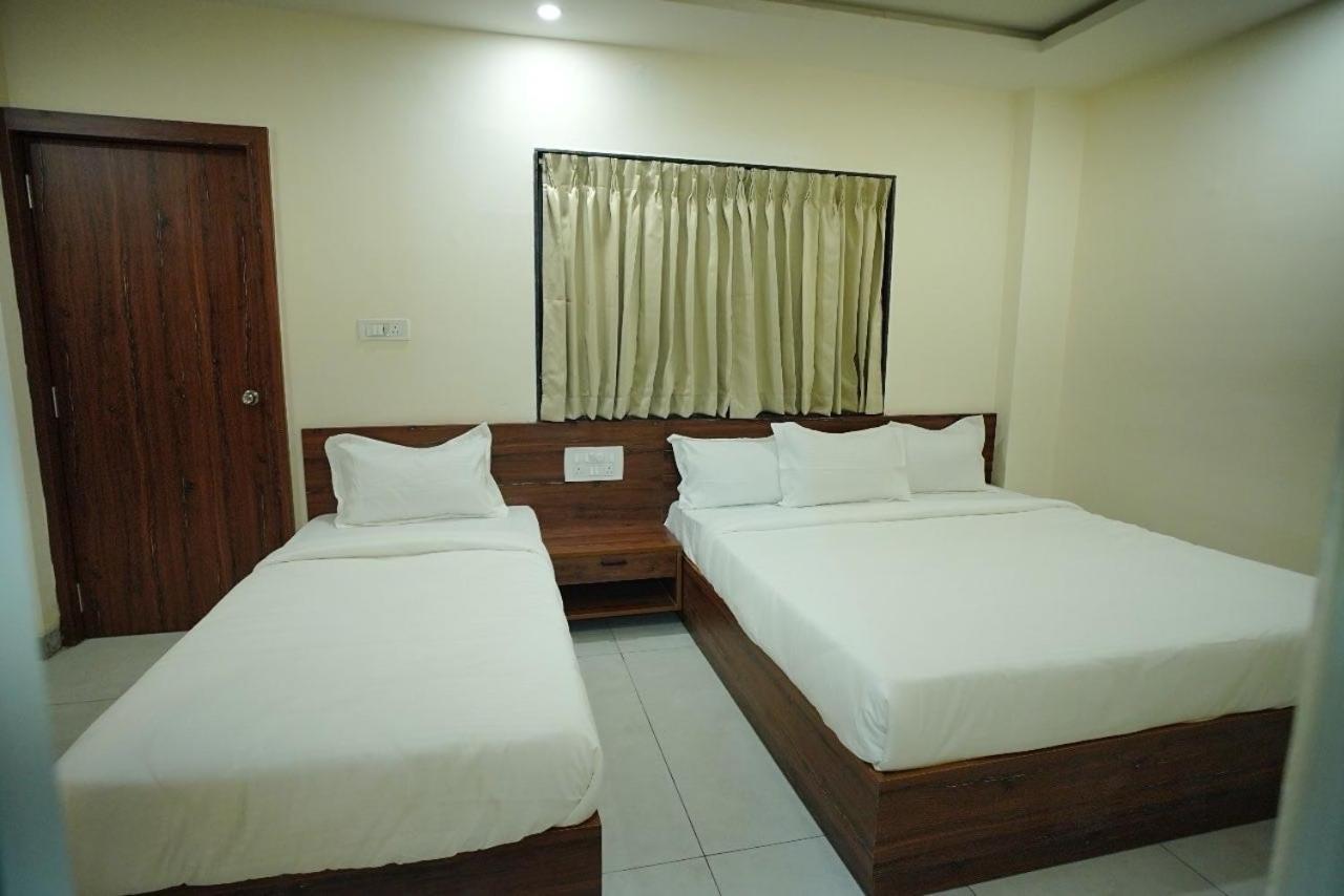 Super Townhouse Shivamogga Formerly Karthik Bhavan Exteriör bild